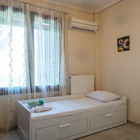 Villa Blue Thea Luxury In *